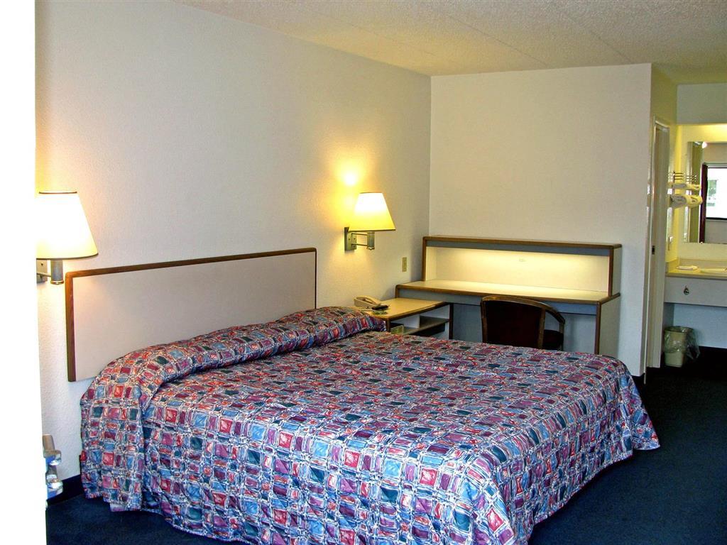 Days Inn By Wyndham Cincinnati I-71 Silverton Ruang foto